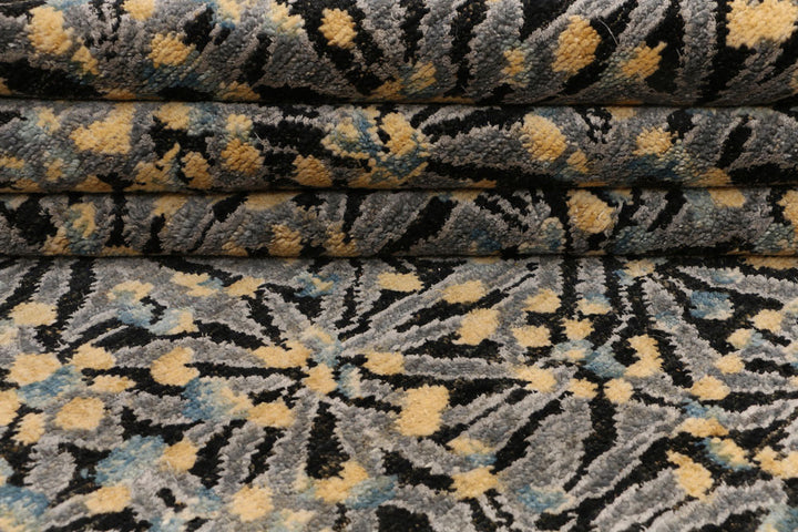 Multi Colored Ikat 6' 5 x 9' 10 - No. 52511 - ALRUG Rug Store