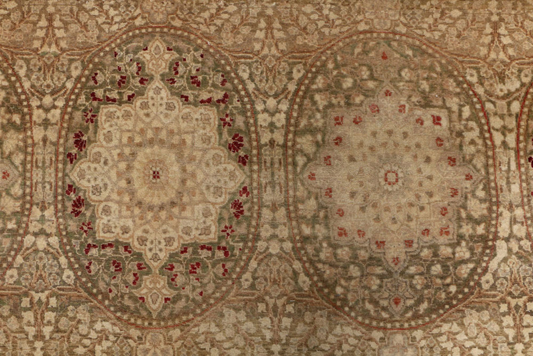 Olive Mahal 8'  3" x 8'  8" - No. QA73550