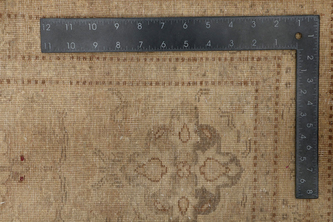 Olive Mahal 8'  3" x 8'  8" - No. QA73550