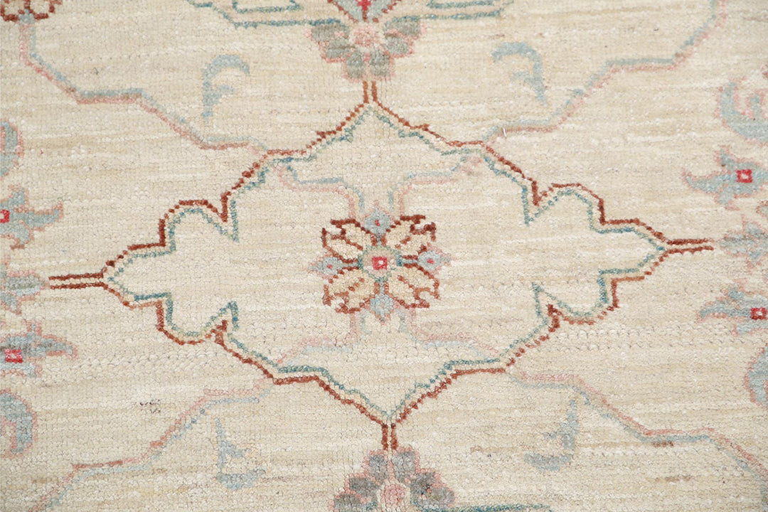 Serenity 7’ 11” x 11’ 7″ - No. AV45164 - ALRUG Rug Store
