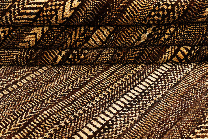 Saddle Brown Gabbeh 6' 6 x 7' 11 - No. 55563 - ALRUG Rug Store
