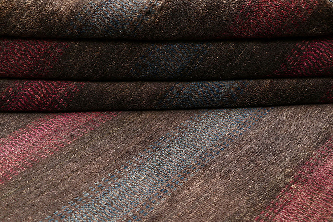 Saddle Brown Gabbeh 5'  6" x 8'  2" - No. QA89858