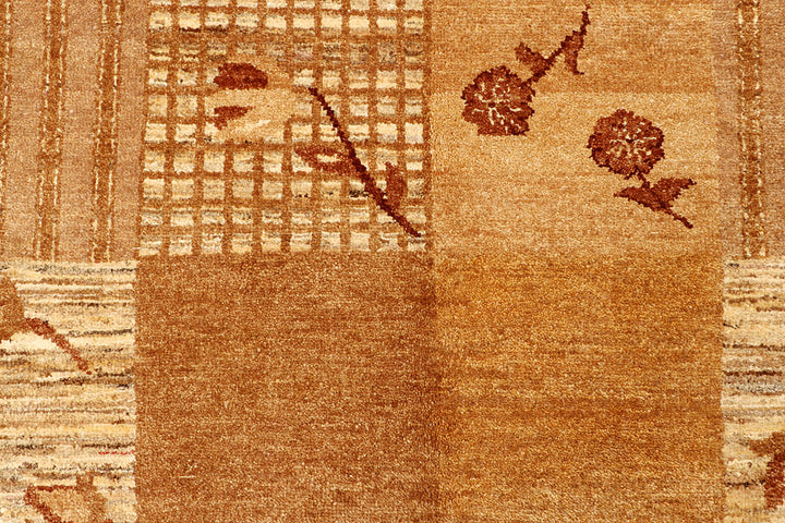 Sandy Brown Gabbeh 5' 6 x 7' 10 - No. 55670 - ALRUG Rug Store