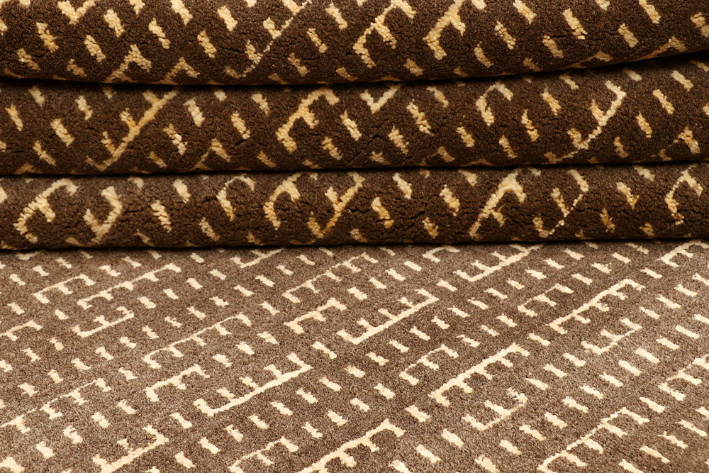 Saddle Brown Gabbeh 5' 7 x 7' 10 - No. 55674 - ALRUG Rug Store