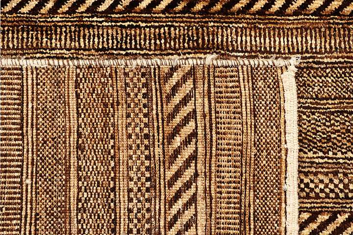 Saddle Brown Gabbeh 4' 6 x 6' 7 - No. 55716 - ALRUG Rug Store