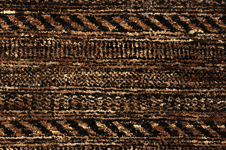 Saddle Brown Gabbeh 2' 7 x 8' - No. 55779 - ALRUG Rug Store