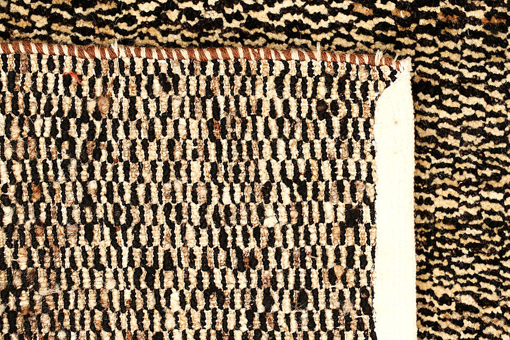 Saddle Brown Gabbeh 2' 7 x 7' 11 - No. 55781 - ALRUG Rug Store