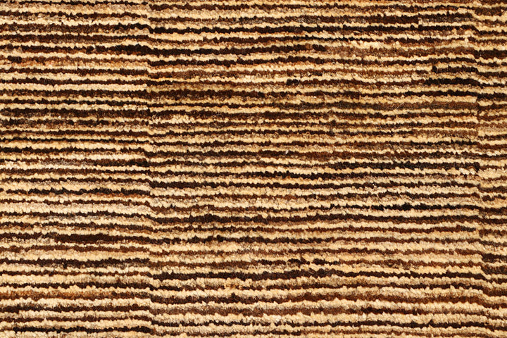 Navajo White Gabbeh 2' 6 x 10' 11 - No. 55790 - ALRUG Rug Store