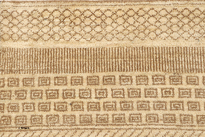 Navajo White Gabbeh 6' 6 x 9' 4 - No. 55860 - ALRUG Rug Store