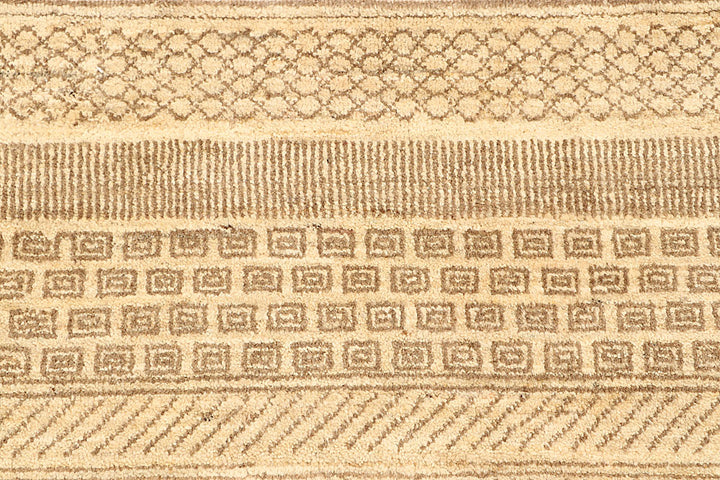Navajo White Gabbeh 6' 6 x 9' 4 - No. 55860 - ALRUG Rug Store