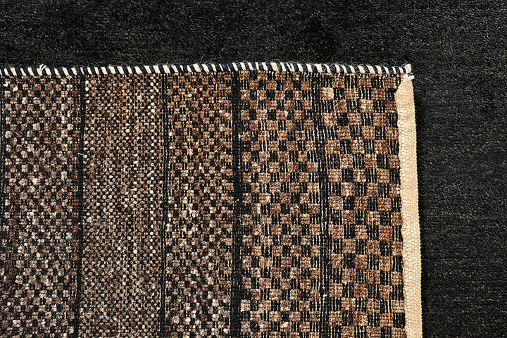 Black Gabbeh 5' 7 x 7' 9 - No. 55930 - ALRUG Rug Store