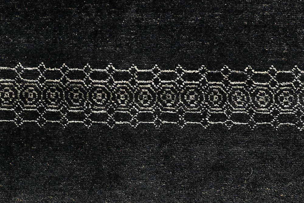 Black Gabbeh 5' 7 x 7' 11 - No. 55933 - ALRUG Rug Store