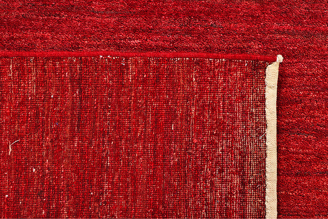 Firebrick Gabbeh 5'  6" x 8'  1" - No. QA13556