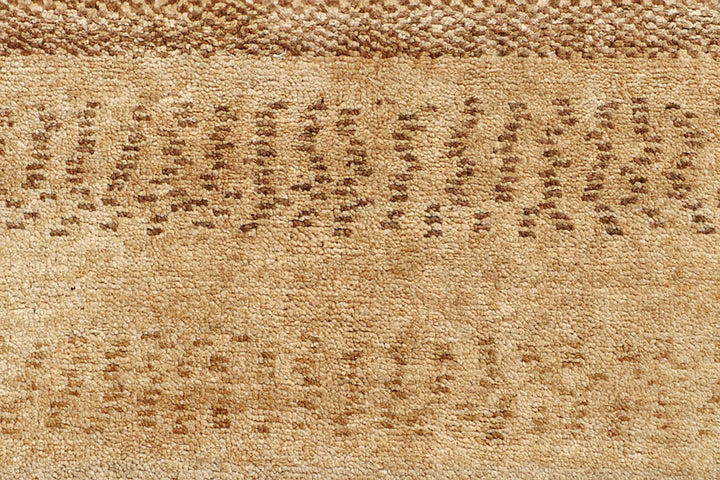 Navajo White Gabbeh 6'  x" 6'  1" - No. QA52850