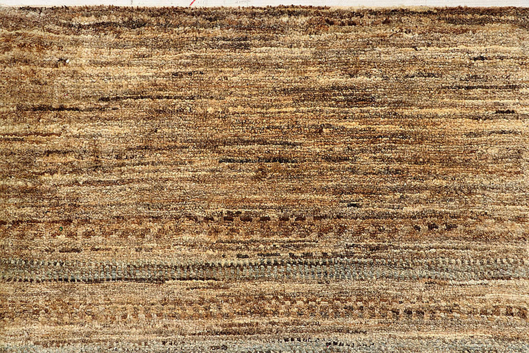 Burlywood Gabbeh 6'  1" x 9'  1" - No. QA32040