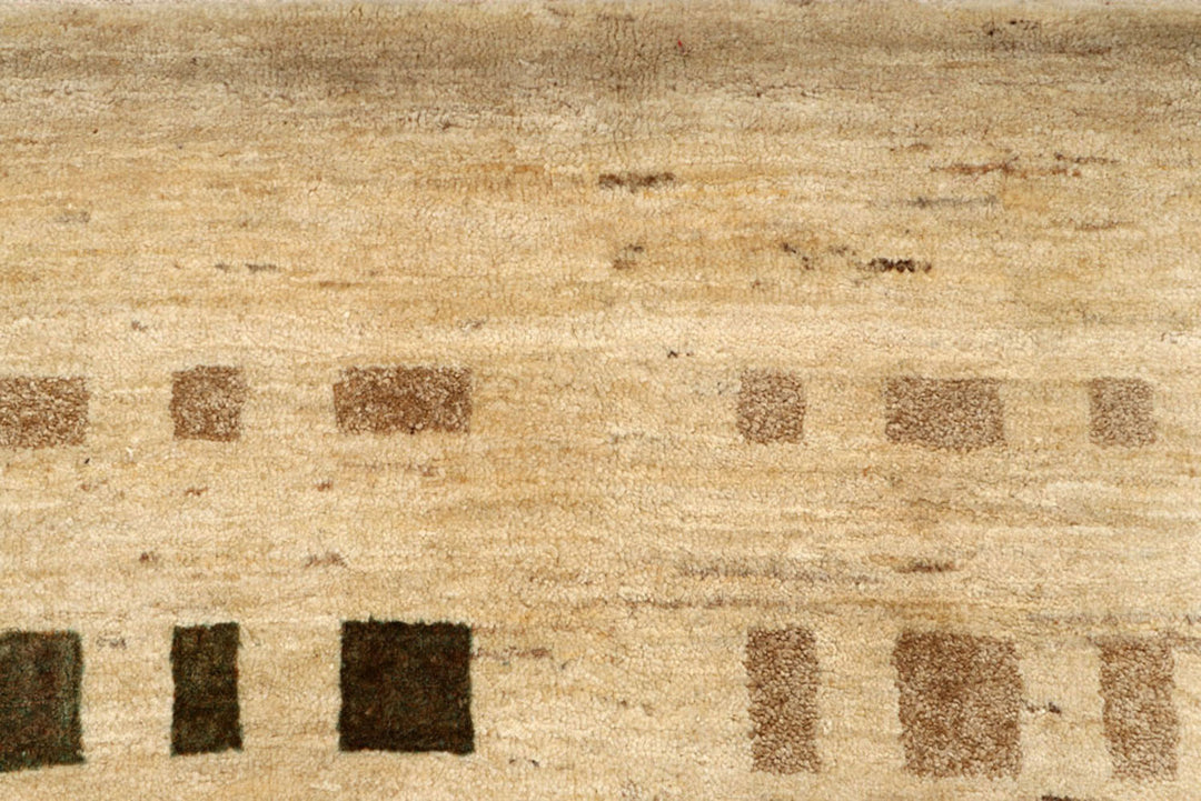 Navajo White Gabbeh 6'  x" 9'  4" - No. QA21784