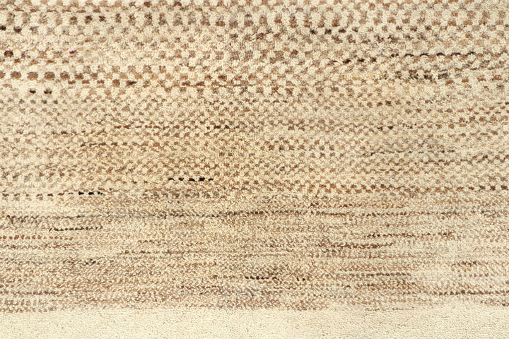 Navajo White Gabbeh 8' 2 x 10' 1 - No. 55983 - ALRUG Rug Store