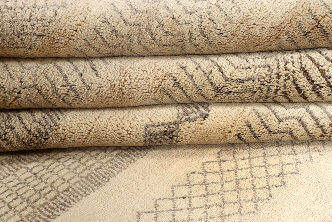 Tan Gabbeh 8'  2" x 10'  3" - No. QA53330