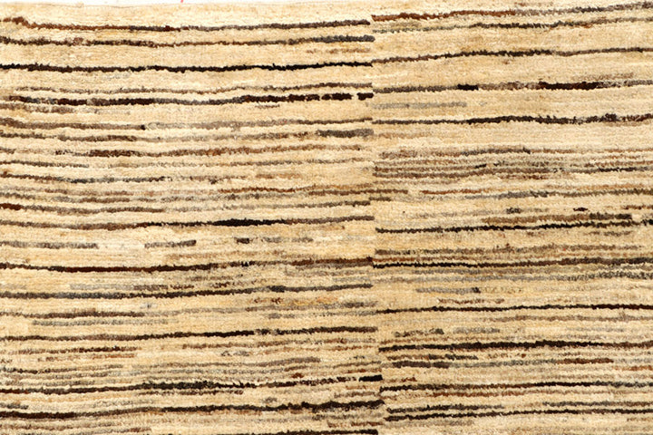 Tan Gabbeh 5'  11" x 9' " - No. QA41640