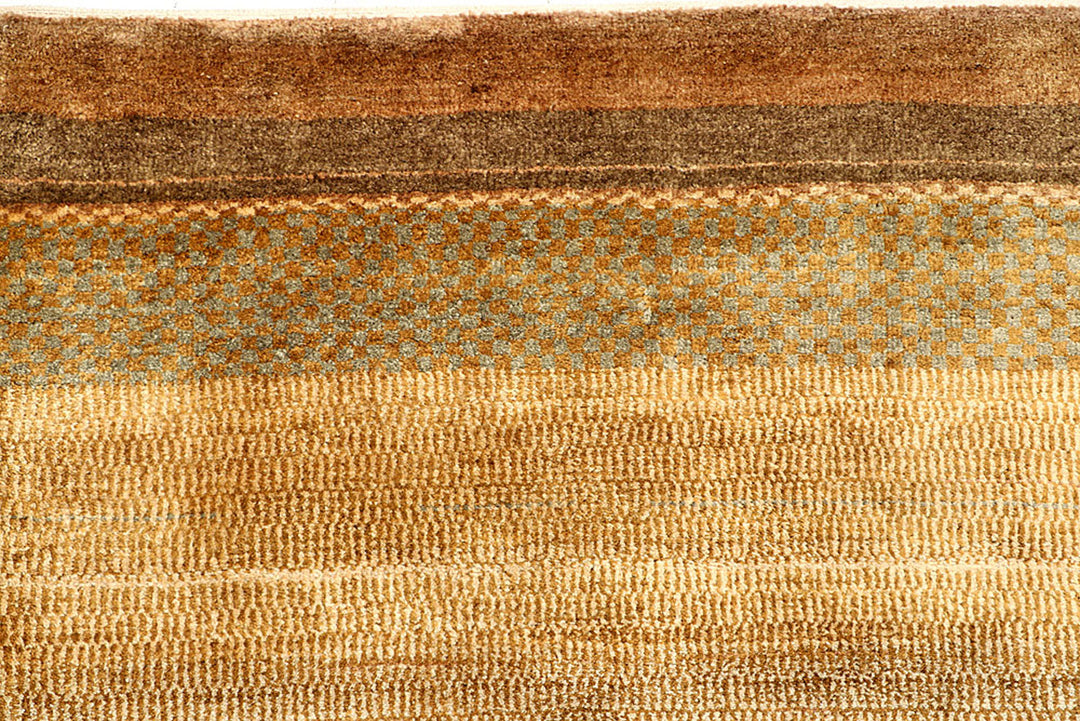 Navajo White Gabbeh 8'  4" x 11'  6" - No. QA99347