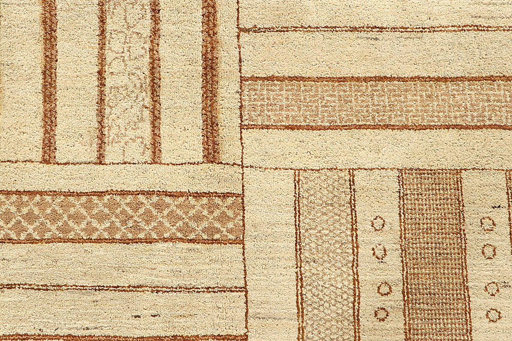 Blanched Almond Gabbeh 8' 4 x 11' 8 - No. 56128 - ALRUG Rug Store