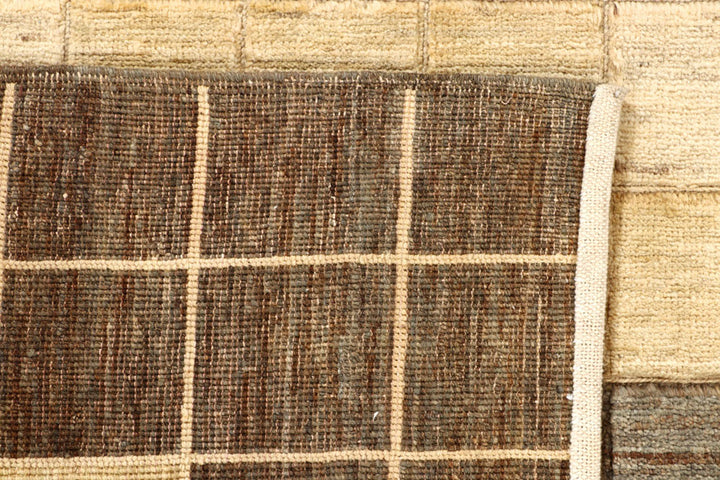 Tan Gabbeh 4'  4" x 6'  1" - No. QA82806