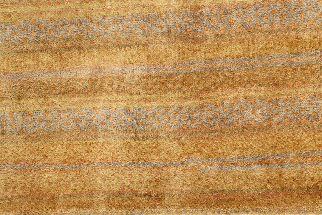 Burlywood Gabbeh 2'  7" x 7'  1" - No. QA49542