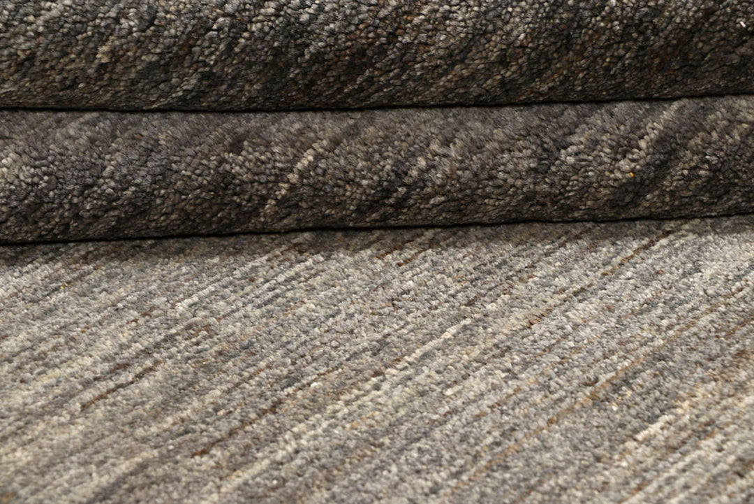 Saddle Brown Gabbeh 4'  x" 6'  1" - No. QA16660