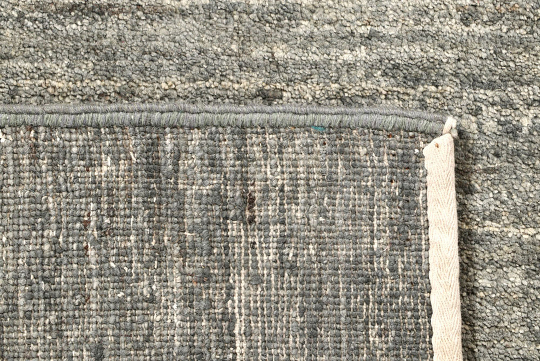 Silver Gabbeh 2'  11" x 5' " - No. QA50534