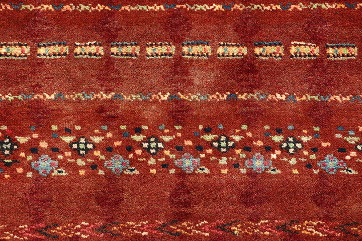 Brown Gabbeh 4'  1" x 5'  11" - No. QA90441