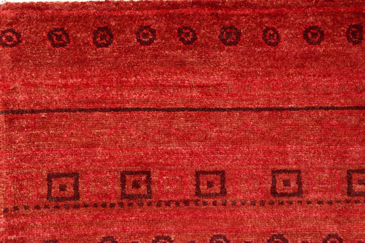 Crimson Gabbeh 3'  2" x 4'  10" - No. QA11977