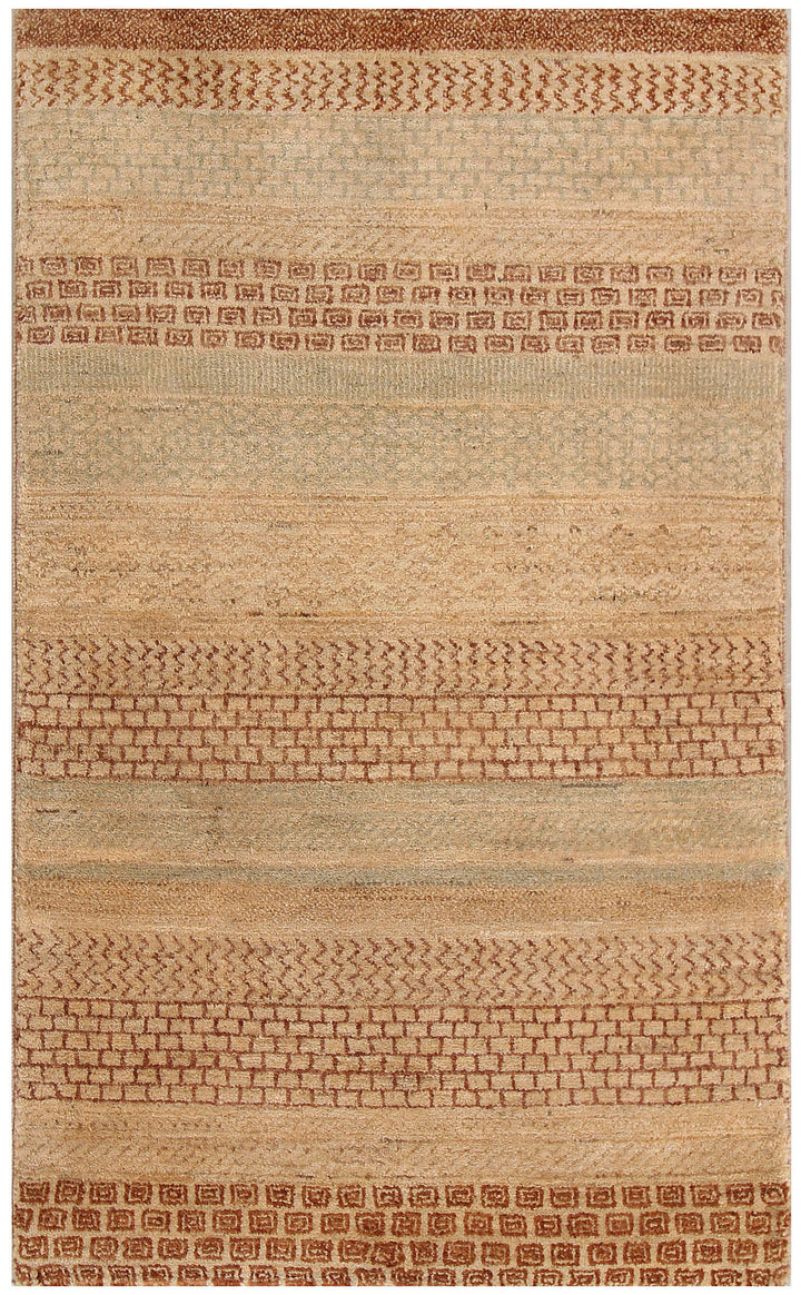 Tan Gabbeh 2'  7" x 4'  9" - No. QA32311