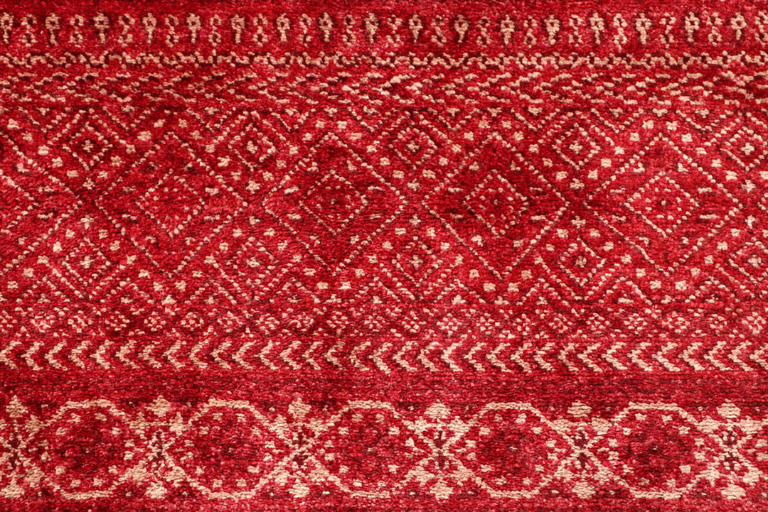 Maroon Gabbeh 3'  1" x 5'  1" - No. QA18296