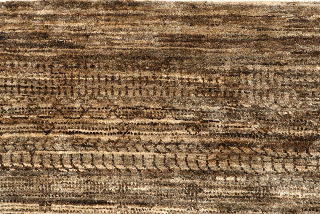 Burlywood Gabbeh 5'  5" x 8'  1" - No. QA33533