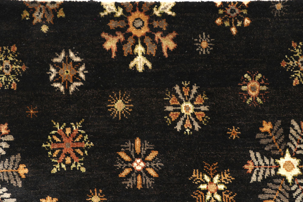 Black Gabbeh 6' 6 x 9' 7 - No. 56633 - ALRUG Rug Store