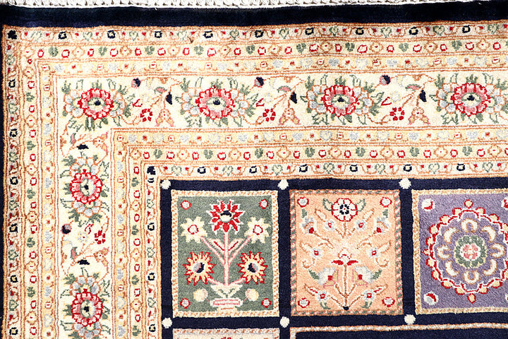 Navy Bakhtiar 5' 7 x 8' 3 - No. 56688 - ALRUG Rug Store