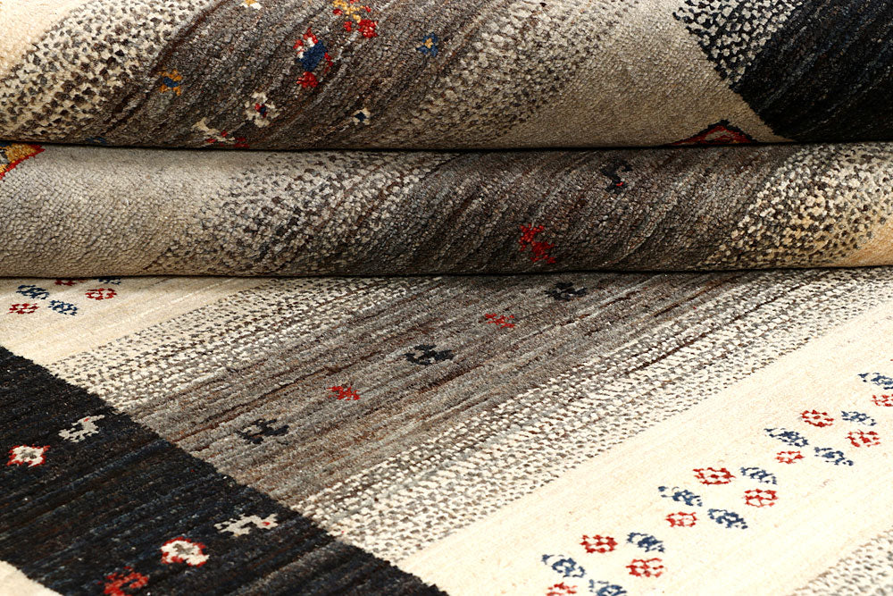 Multi Colored Gabbeh 5' 6 x 8' 5 - No. 56690 - ALRUG Rug Store