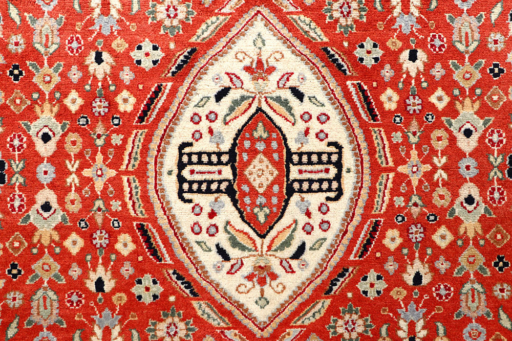 Tomato Isfahan 5' 5 x 8' 1 - No. 56692 - ALRUG Rug Store