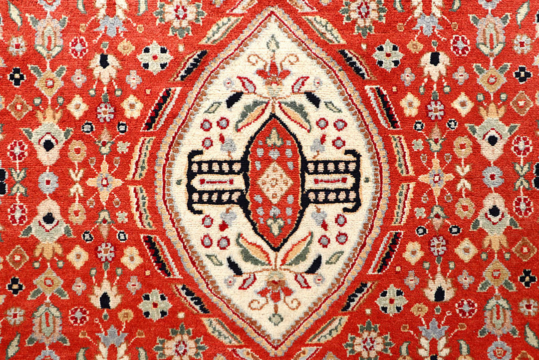 Tomato Isfahan 5'  5" x 8'  1" - No. QA41660