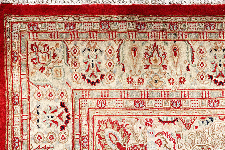 Firebrick Isfahan 5' 7 x 8' 7 - No. 56698 - ALRUG Rug Store