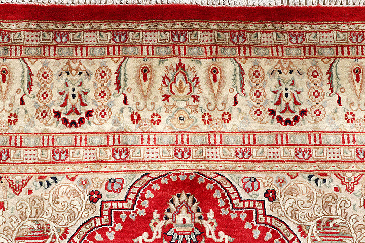 Firebrick Isfahan 5' 7 x 8' 7 - No. 56698 - ALRUG Rug Store