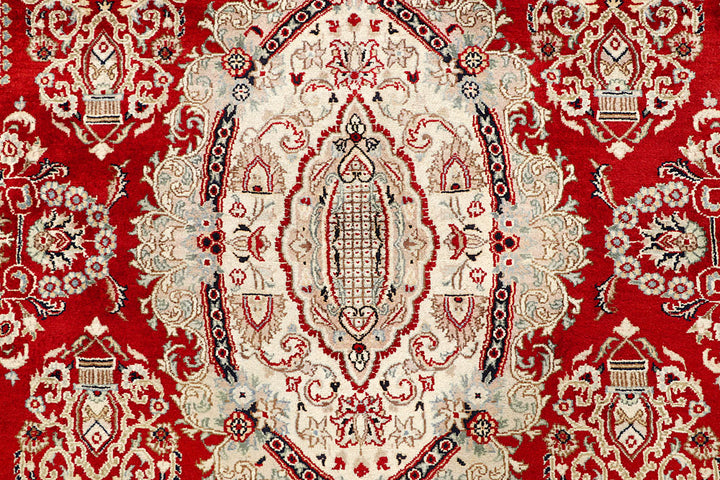 Firebrick Isfahan 5' 7 x 8' 7 - No. 56698 - ALRUG Rug Store