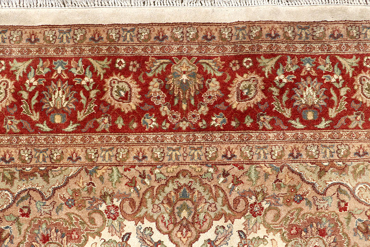 Cornsilk Kashan 6' 8 x 9' 11 - No. 56699 - ALRUG Rug Store