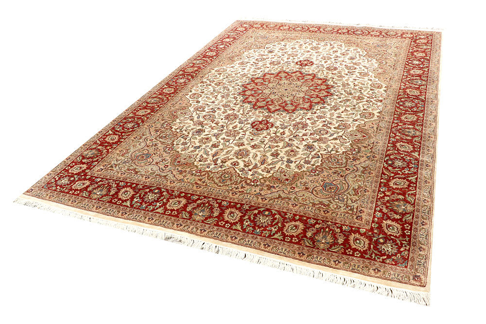 Cornsilk Kashan 6' 8 x 9' 11 - No. 56699 - ALRUG Rug Store