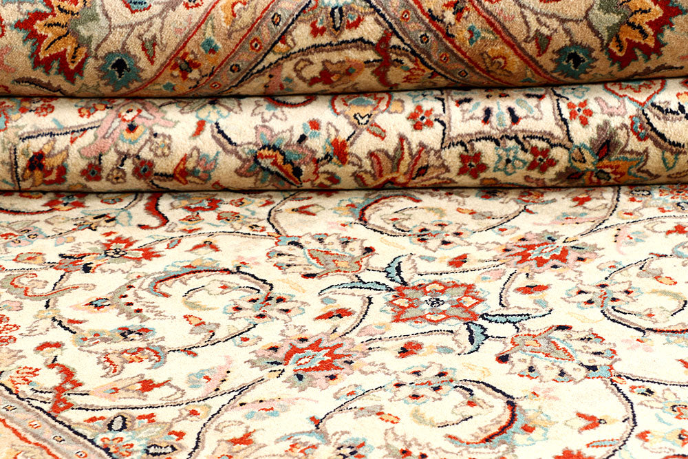 Cornsilk Mahal 6' 6 x 9' 5 - No. 56706 - ALRUG Rug Store