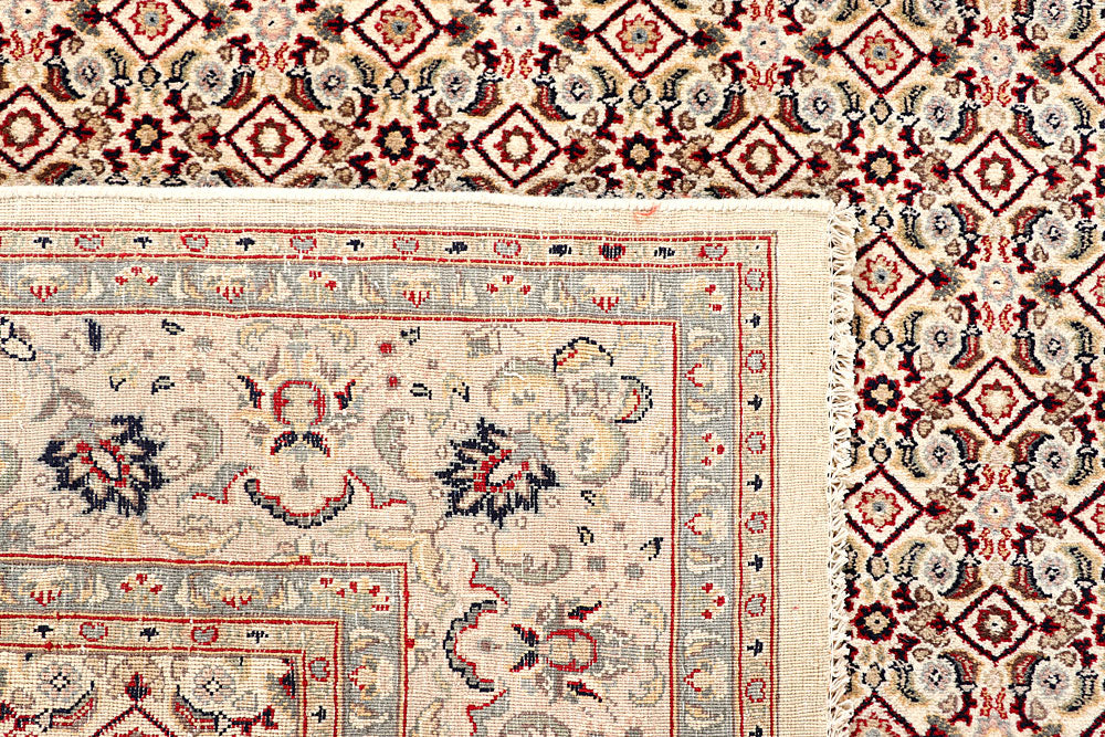 Cornsilk Mahal 5' 6 x 7' 10 - No. 56712 - ALRUG Rug Store