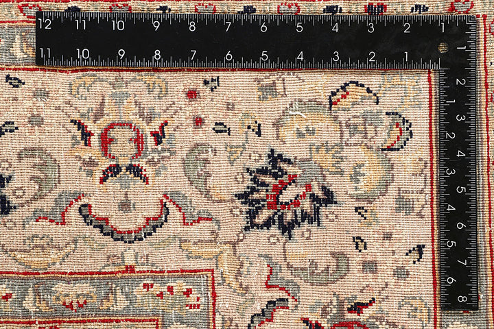 Cornsilk Mahal 5' 6 x 7' 10 - No. 56712 - ALRUG Rug Store