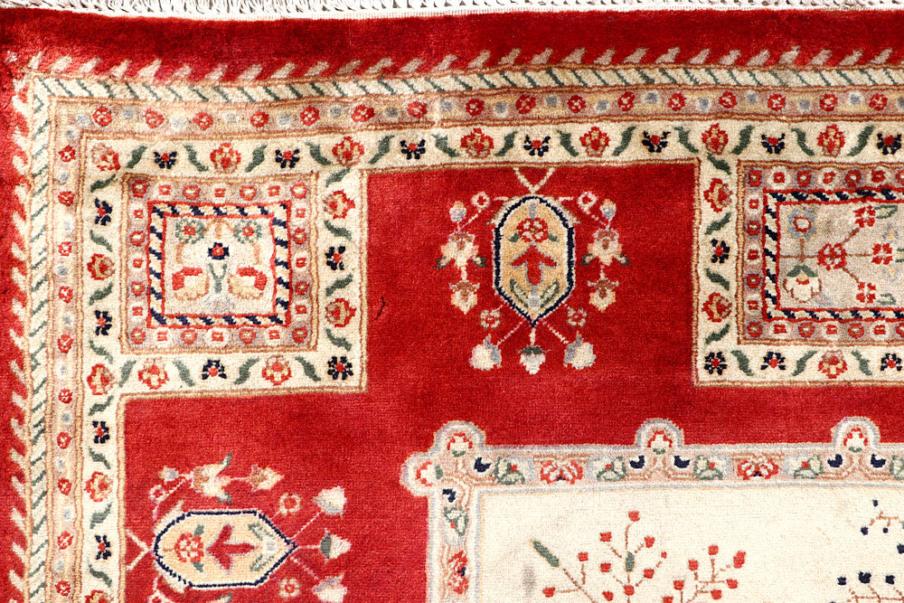 Firebrick Bakhtiar 5' 6 x 7' 10 - No. 56716 - ALRUG Rug Store