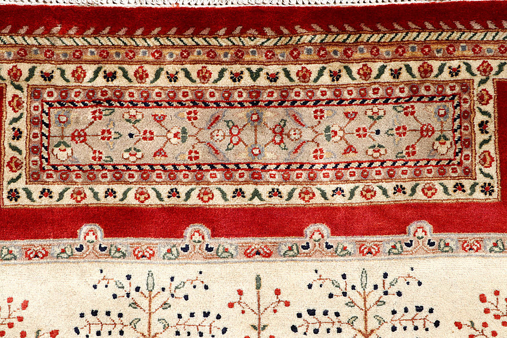 Firebrick Bakhtiar 5' 6 x 7' 10 - No. 56716 - ALRUG Rug Store