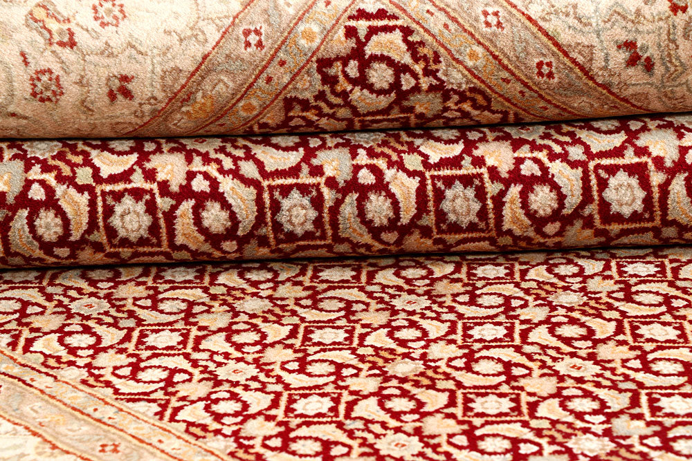 Dark Red Mahal 5' 6 x 8' 3 - No. 56719 - ALRUG Rug Store